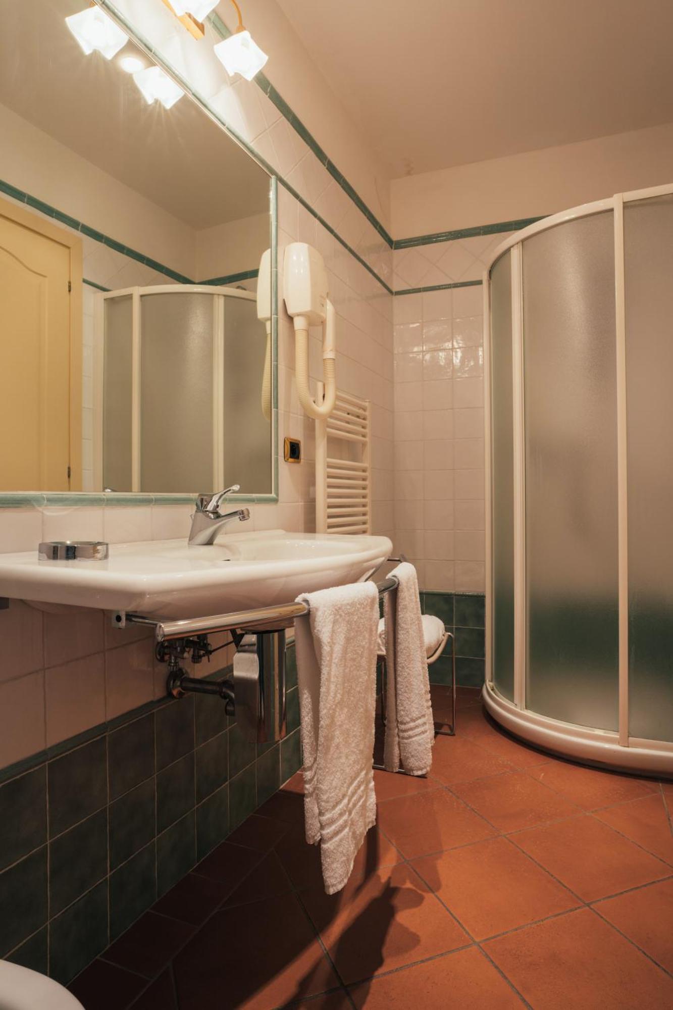 Albergo Cane Dozza Bagian luar foto
